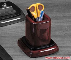 桌面辦公用品 提升效率與舒適度的7大必備選擇